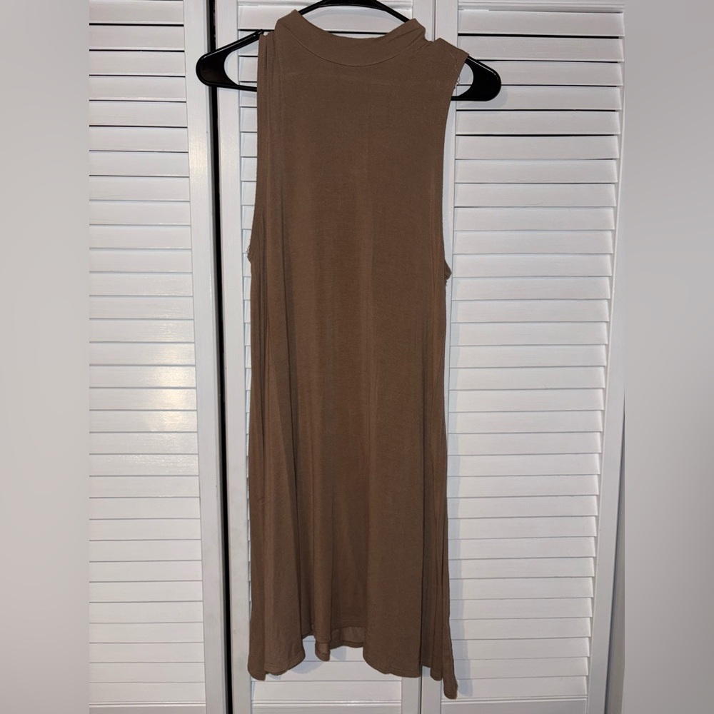 Elegant Brown Sleeveless Dress